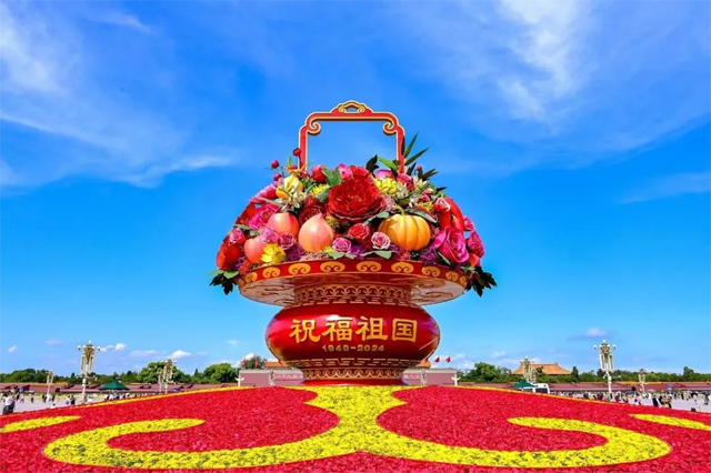 上海顺动广告股份有限公司恭祝大家国庆节快乐！