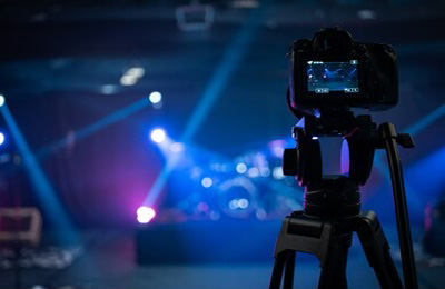 上海微电影制作公司｜用镜头折叠时间，让品牌被世界更温柔地看见